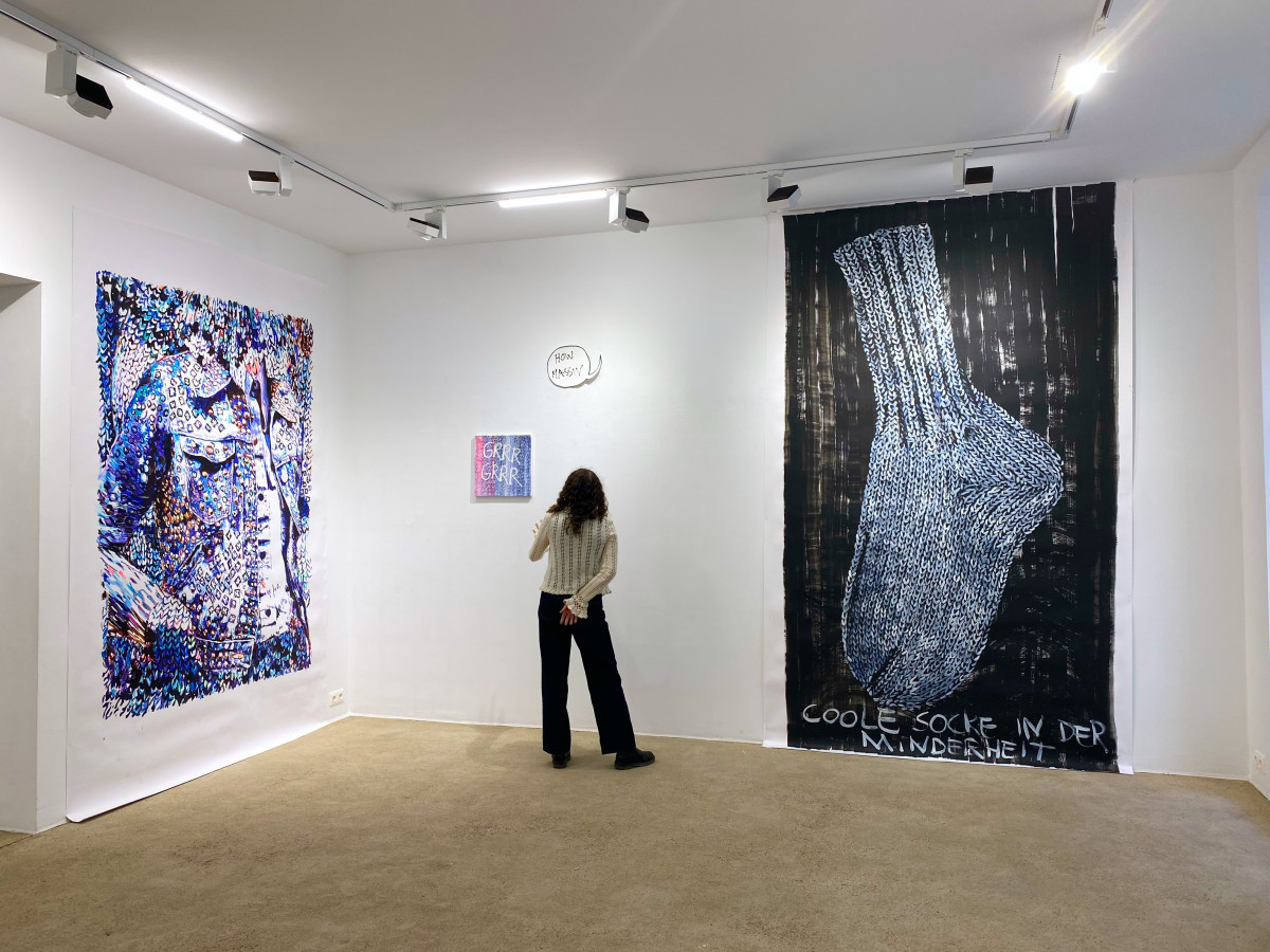 rechts
»Coole Socke in der Minderheit«
Acryl, Öl auf Papier
323 x 195cm
2019