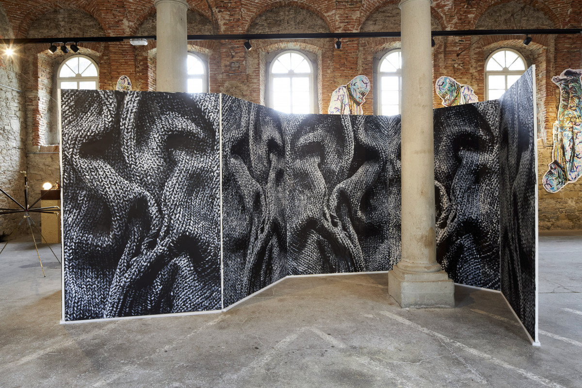 »Darkroom« 1 Tag Bilder als Wand
Acryl auf Leinwand
6 teilig, 240 x 160cm