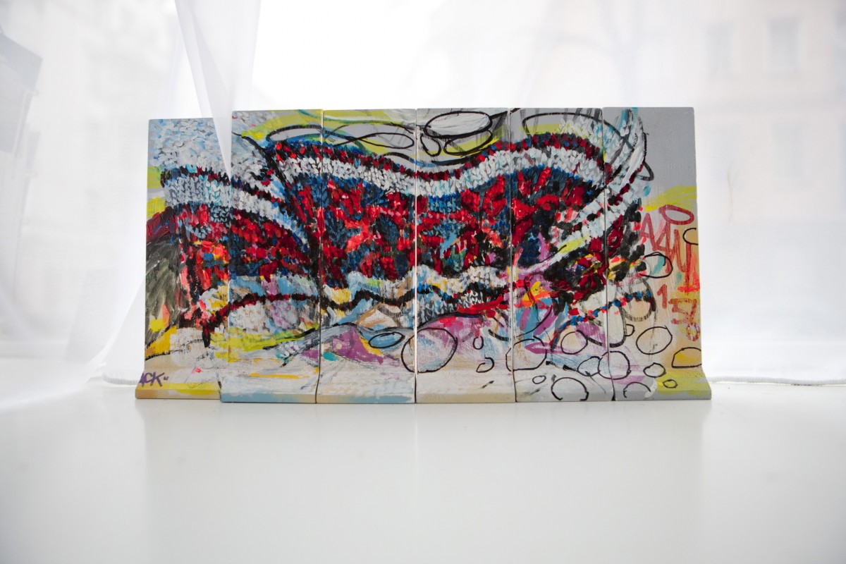 »The Wall«
acryl/stift auf mauer
20cm x40cm
2012
zusammenarbeit mit Poet
